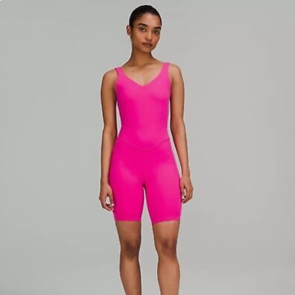 Lululemon Align Bodysuit in Sonic Pink Size 4